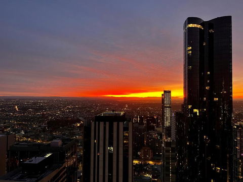 Ruckers Hill Northcote Penthouse - Accommodation Gladstone 3