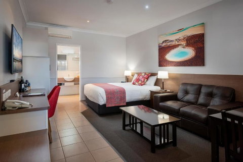 Roma Inland Motor Inn - Accommodation Gladstone 0
