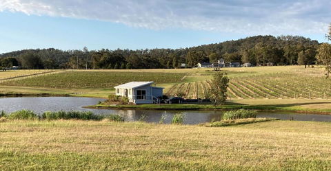 Romantic Lakehouse Set In A Private Vineyard In The Hunter Valley - Accommodation Gladstone 0