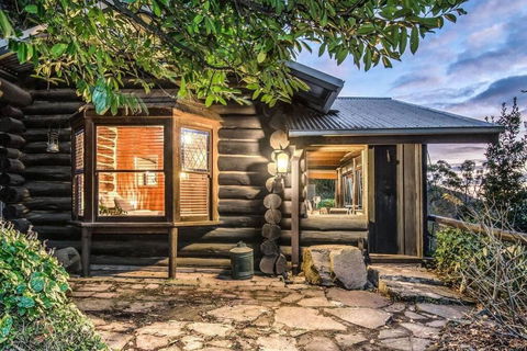 Romantic Retreat In The Dandenong Mountains - Accommodation Gladstone 0