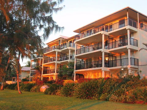 Rose Bay Resort - Accommodation Gladstone 0