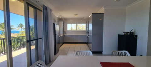 Rose Bay Resort - Accommodation Gladstone 3