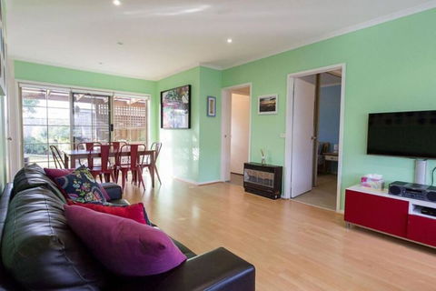 Rose Cottage - Accommodation Gladstone 3