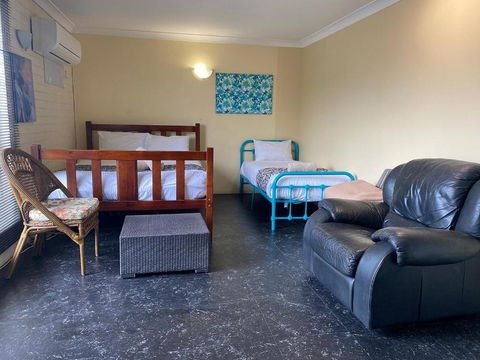 Rosebourne Gardens Motel - Accommodation Gladstone 2
