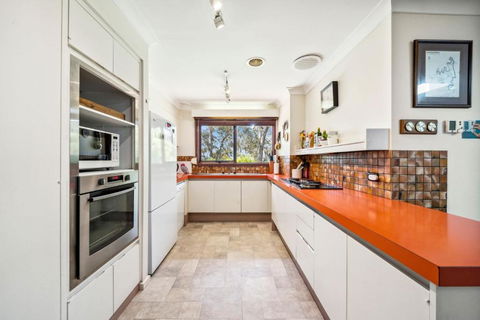 Rosella Retreat - Accommodation Gladstone 2