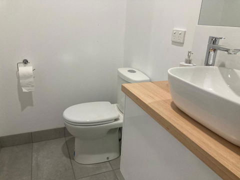 Rosewhite House - Accommodation Gladstone 2