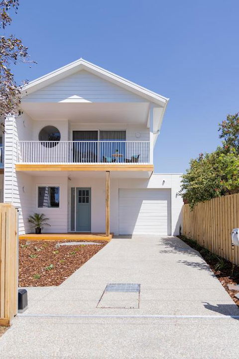 Rosewood Retreat New Luxury Home - Accommodation Gladstone 1