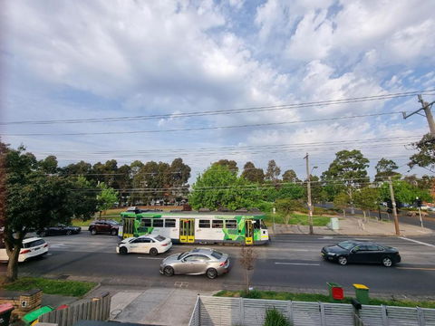 Rosie Townhouse In Prime Location Close To CBD - Accommodation Gladstone 1