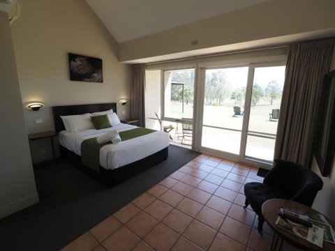Rothbury Downs - Accommodation Gladstone 3