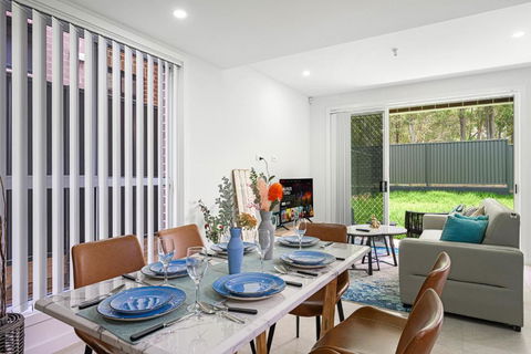 Rousehill 5Br With Pool Near Shopping Centre&Train - Accommodation Gladstone 1
