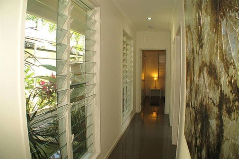 Roya On Mission - Beachfront - Wongaling - Family - Accommodation Gladstone 1