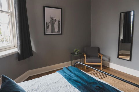 Royal Derby Hotel - Accommodation Gladstone 0