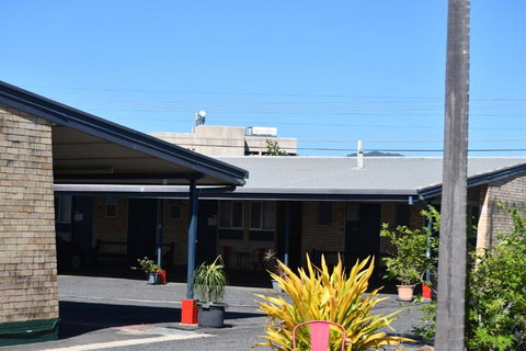 Royal Residences Rockhampton - Accommodation Gladstone 3