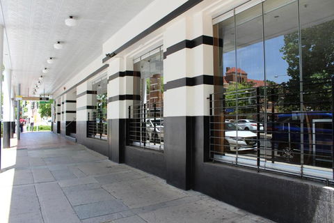 Royal Hotel Orange - Accommodation Gladstone 1