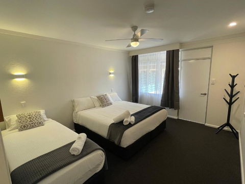 Royal Hotel Motel Scone - Accommodation Gladstone 0