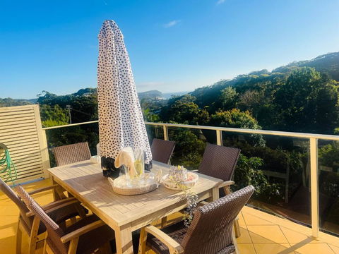 Rubi House - Accommodation Gladstone 0