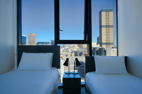 Rundle Retreat - 2BR Apartment With Stunning Views - Accommodation Gladstone 2