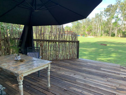 Rustic Retreat - Accommodation Gladstone 2