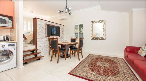 Ruthmor Villas - Accommodation Gladstone 3