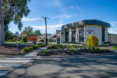 Ryley Motor Inn - Accommodation Gladstone 2