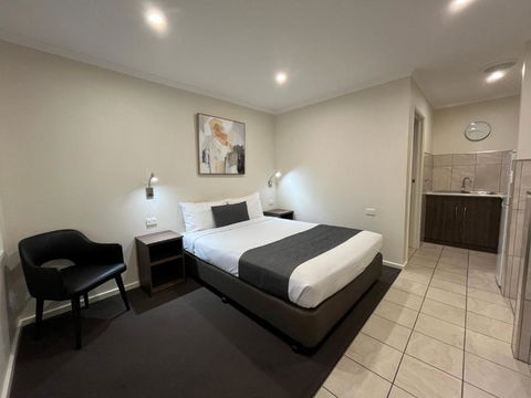 Ryley Motor Inn - Accommodation Gladstone 0