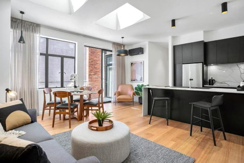 Sanctuary At Saddlers - Where Rustic Meets Refined - Accommodation Gladstone 1