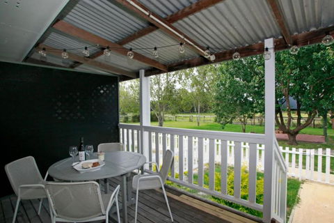Sahara Trails Cabin 1 WiFi Air Conditioning Horse Riding And Much More - Accommodation Gladstone 0