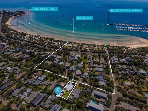 Salt Air Beach Retreat - 280m Walk To Foreshore, Check Out 5pm Sunday! - Accommodation Gladstone 1