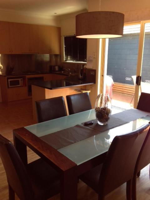 Salt Air On Banyan - Accommodation Gladstone 2