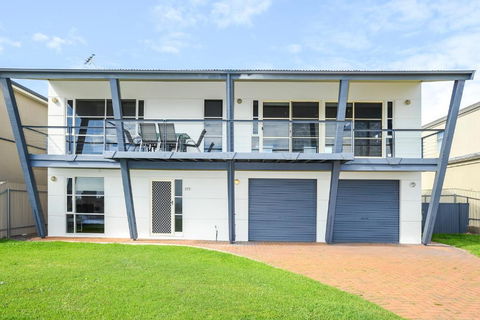 Salt - Aldinga Beach - C21 SouthCoast Holidays - Accommodation Gladstone 0