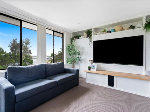 Salt & Sand Getaway - Accommodation Gladstone 1