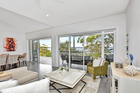 Salt And Serenity - Accommodation Gladstone 1