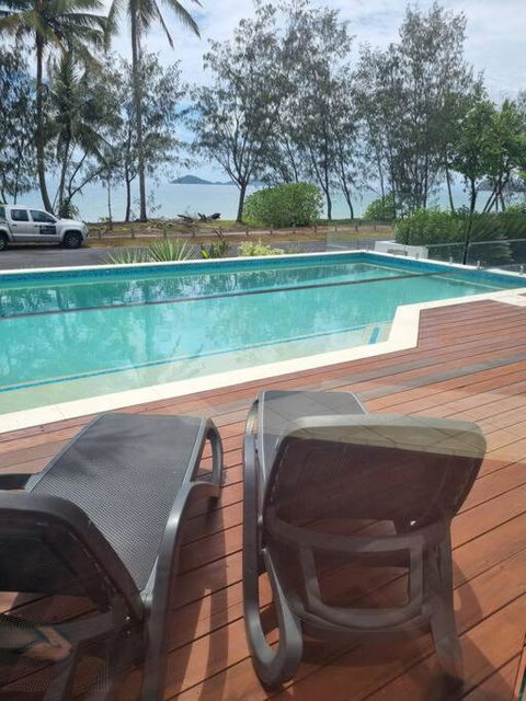 Salt On South - Beachfront Bliss - Accommodation Gladstone 0