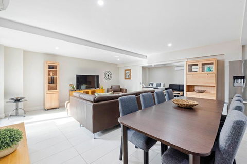 Salt Two Apartment Sorrento - Accommodation Gladstone 3
