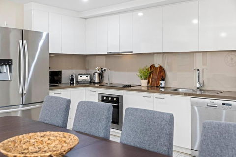 Salt Two Apartment Sorrento - Accommodation Gladstone 2
