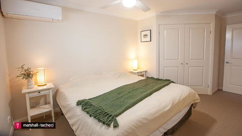 Salt Water Villa Bermagui Four Bedroom Central Location With Wifi - Accommodation Gladstone 2