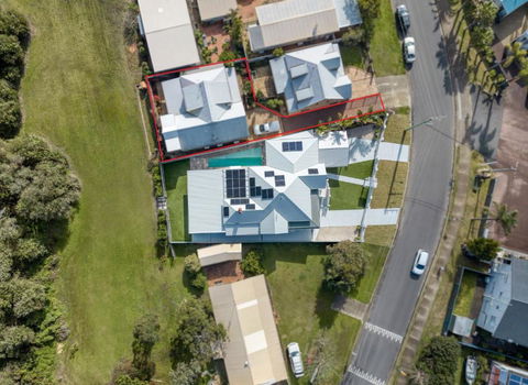 Salt Wood Cabin Style Retreat - Accommodation Gladstone 1