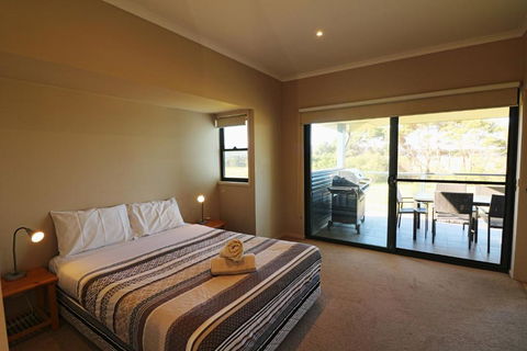 Saltwater Apartments - Accommodation Gladstone 1