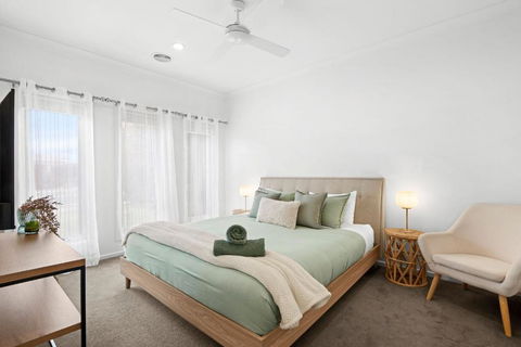 Salty Sage Beach House - Accommodation Gladstone 1