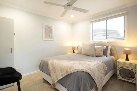 Salty Vibes - Accommodation Gladstone 0
