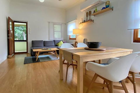 SALTYS AMITY POINT - Accommodation Gladstone 3