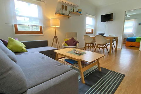 SALTYS AMITY POINT - Accommodation Gladstone 2