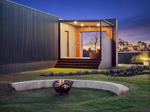 Samphire Chalet Peppermint - Accommodation Gladstone 3
