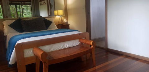 Samurai Beach Bungalows - Port Stephens YHA - Accommodation Gladstone 1