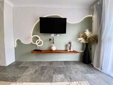 San Antone Luxury In The CBD - Accommodation Gladstone 2