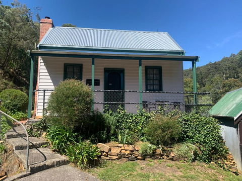 Sancreed Cottage - Accommodation Gladstone 0
