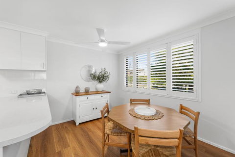 Sanctuary Court Unit 4 - Accommodation Gladstone 2