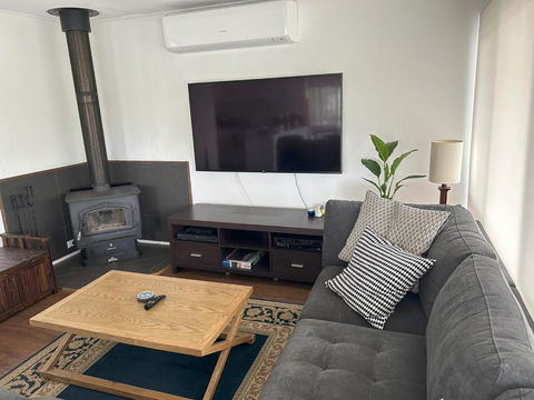 Sanctuary On Toagara With Spa And Heated Pool - Accommodation Gladstone 2