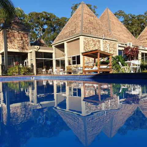 Sanctuary Resort Motor Inn - Accommodation Gladstone 0