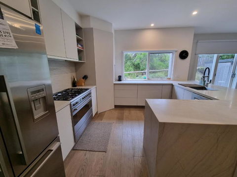 Sand Dunes - Accommodation Gladstone 1